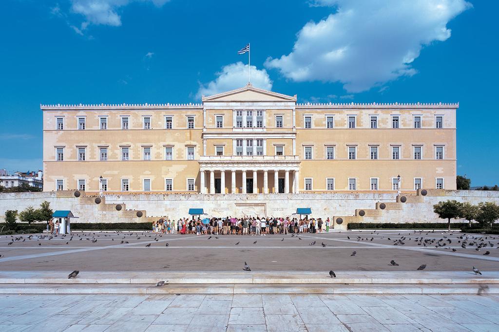 Syntagma Square Apartments By Livin Urbban Афины Экстерьер фото